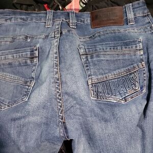 Men's Relaxed Denim Jeans in Classic Blue